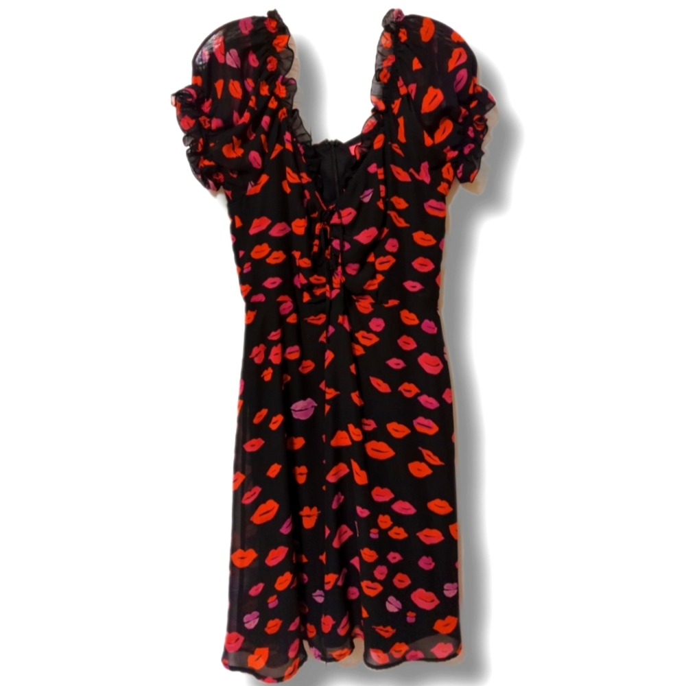 Betsey Johnson Size 12 A-line Kiss Dress w/ Lining, Zippered Back & Tie at Chest